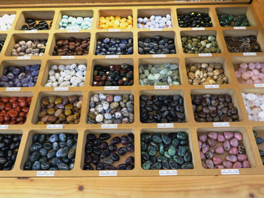 Setzkasten kaufen - Mineraliengrosshandel Hausen - Ihr Shop für Edle Steine