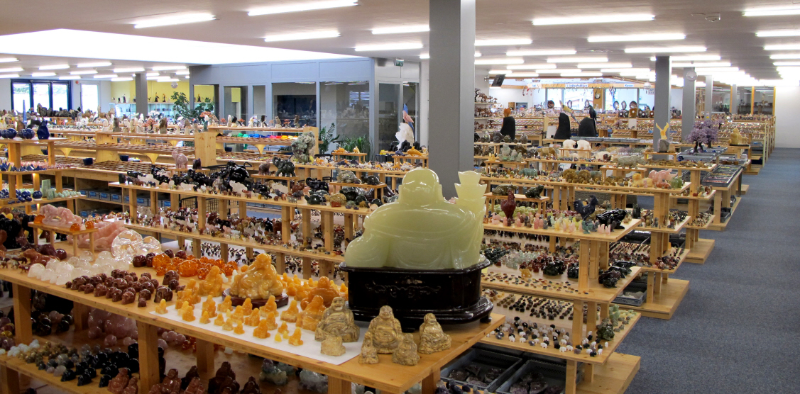 Showroom Haus der Edelsteine in CH- 8730 Uznach in der Schweiz