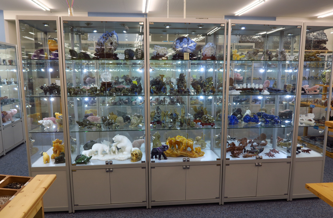 Showroom Haus der Edelsteine - Edelsteine Tiere